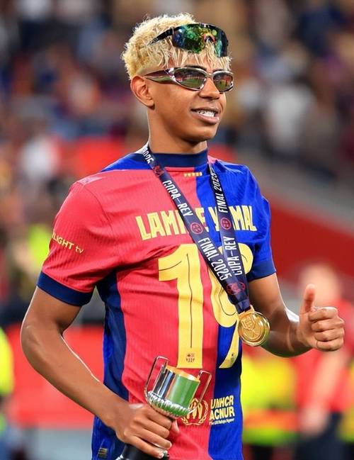 王者荣耀比分：2020KPL秋季赛，AG超玩会无情虐菜 3：0 RW侠